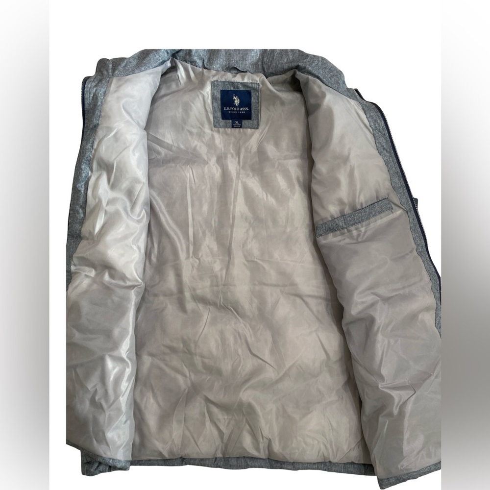 U.S.‎ Polo Assn. Men's Blue Puffer Vest - Picture 5 of 8